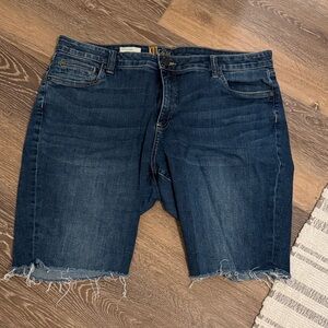 Kut from the Kloth Denim Shorts. Size 20W.